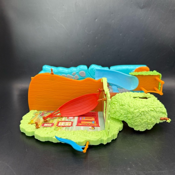 Disney Encanto Antonio's Tree House Small Doll Play Set With 8 Figures - 21935 - Picture 10 of 12